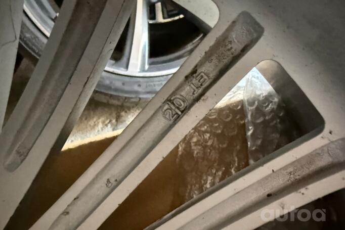 Kita, lengvojo lydinio