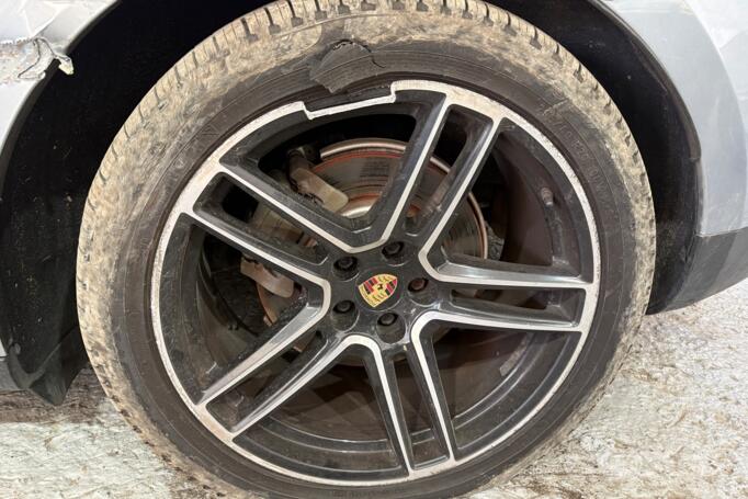 Porsche, lengvojo lydinio