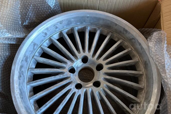 Kita, lengvojo lydinio