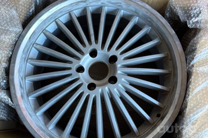 Kita, lengvojo lydinio