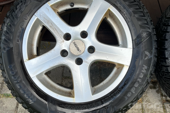 Renault, lengvojo lydinio