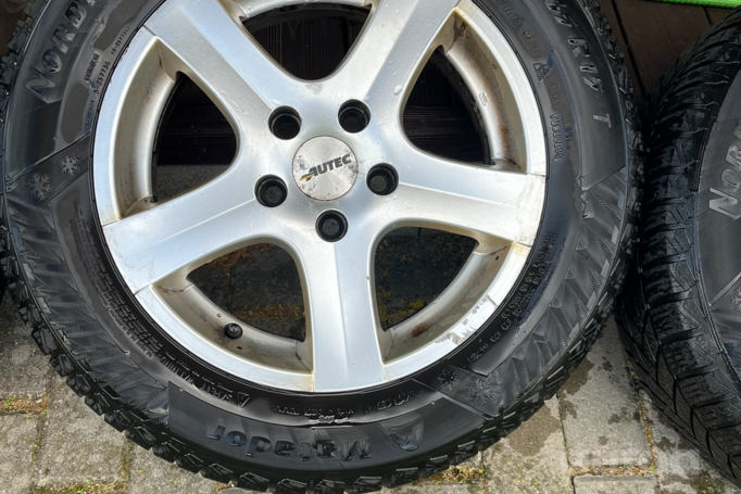 Renault, lengvojo lydinio