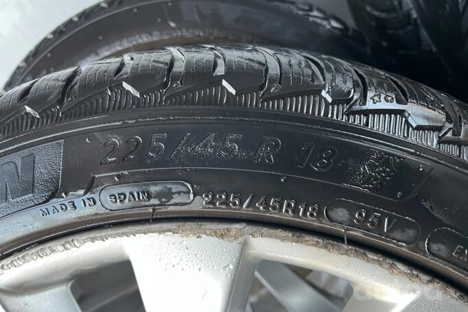 Mallory Turbine, lengvojo lydinio