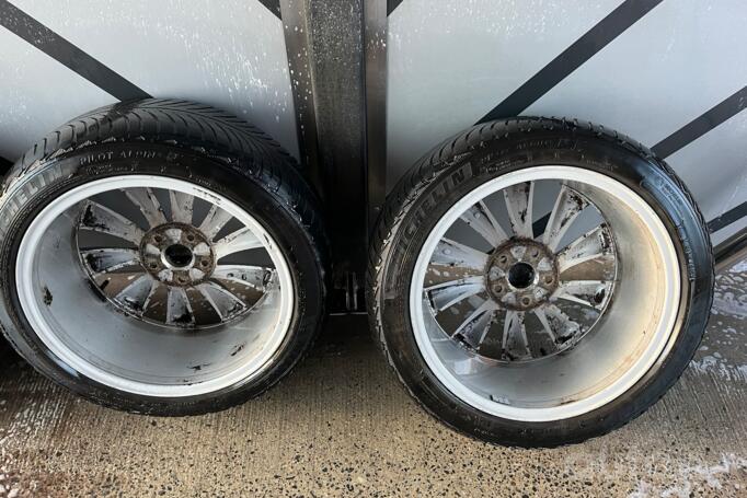 Mallory Turbine, lengvojo lydinio