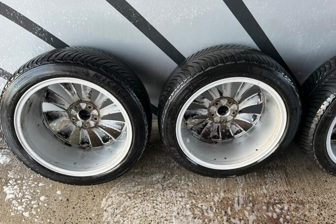 Mallory Turbine, lengvojo lydinio