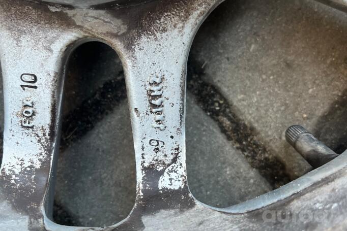 Kita, lengvojo lydinio