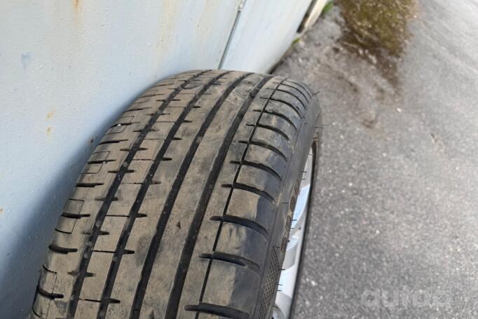 Kita, lengvojo lydinio