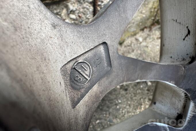 Kita, lengvojo lydinio