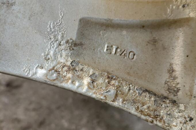 Kita, lengvojo lydinio