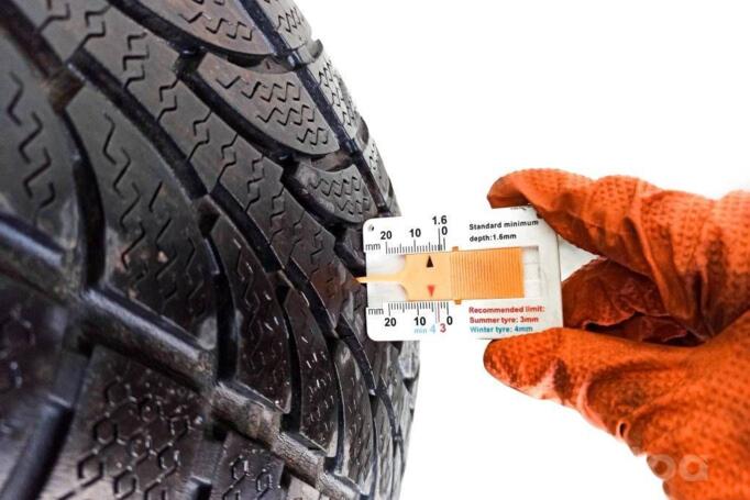 Kita, lengvojo lydinio