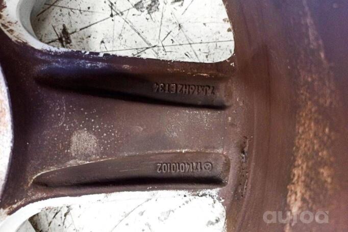 Kita, lengvojo lydinio