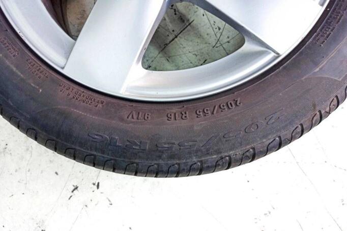 Kita, lengvojo lydinio