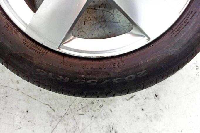 Kita, lengvojo lydinio