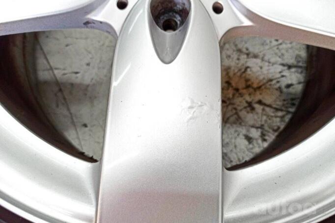 Kita, lengvojo lydinio