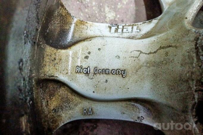 Kita, lengvojo lydinio