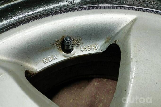 Kita, lengvojo lydinio