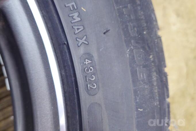 Toyota rav4, lengvojo lydinio