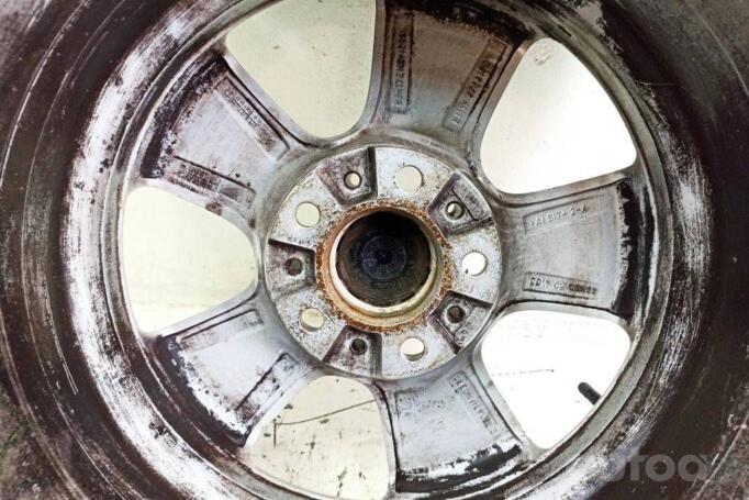 Kita, lengvojo lydinio