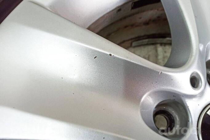 Kita, lengvojo lydinio