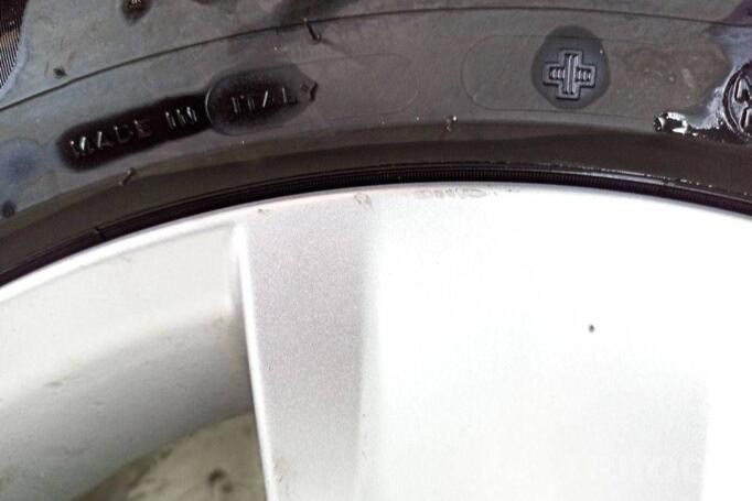 Kita, lengvojo lydinio