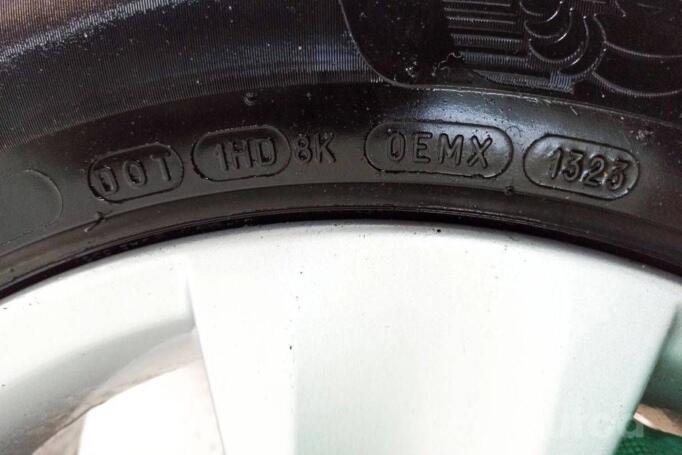 Kita, lengvojo lydinio