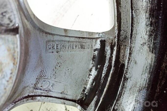 Kita, lengvojo lydinio