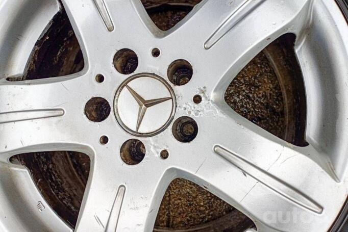 Kita, lengvojo lydinio