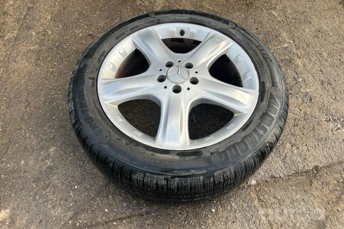 Kita, lengvojo lydinio