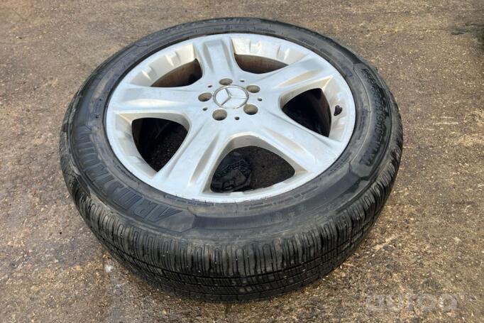 Kita, lengvojo lydinio