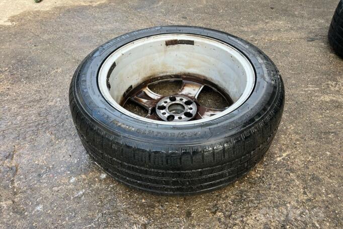 Kita, lengvojo lydinio