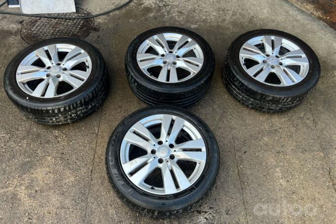 Kita, lengvojo lydinio