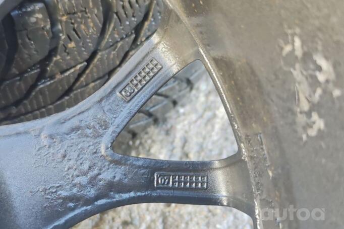 Kita, lengvojo lydinio