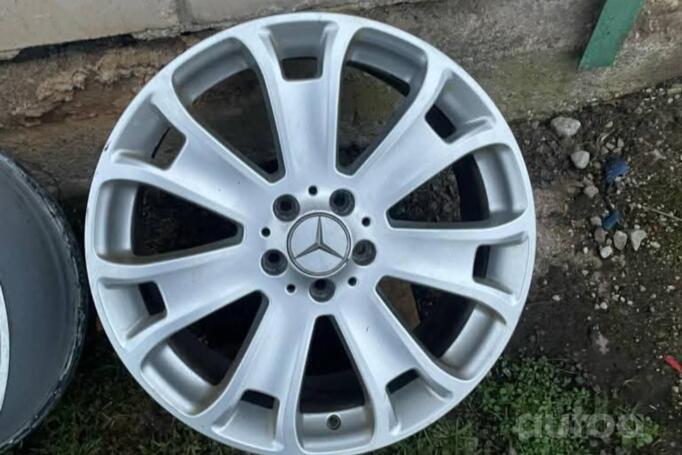 Mercedes, lengvojo lydinio