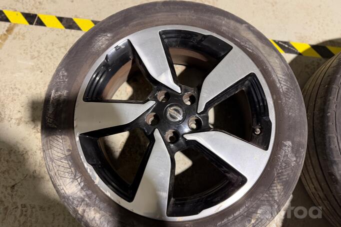 Nissan, lengvojo lydinio