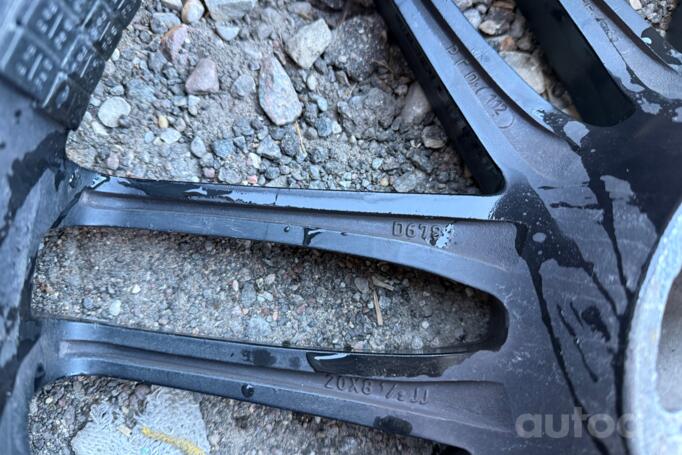 Kita, lengvojo lydinio