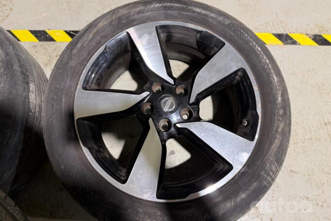 Nissan, lengvojo lydinio