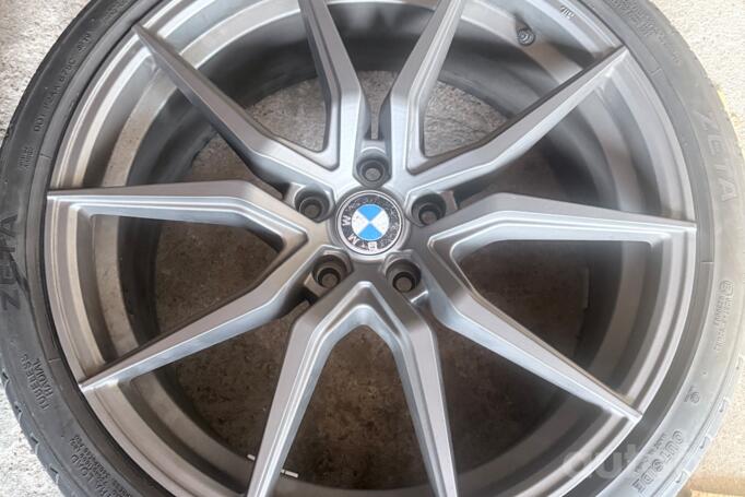 BMW, lengvojo lydinio