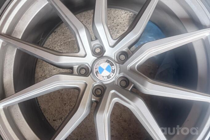 BMW, lengvojo lydinio