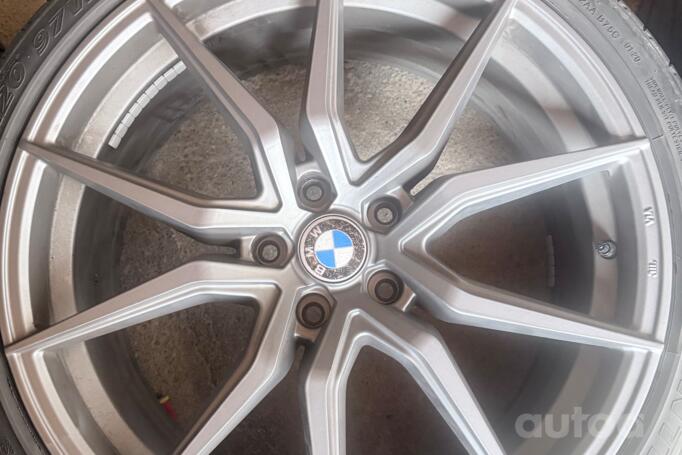 BMW, lengvojo lydinio