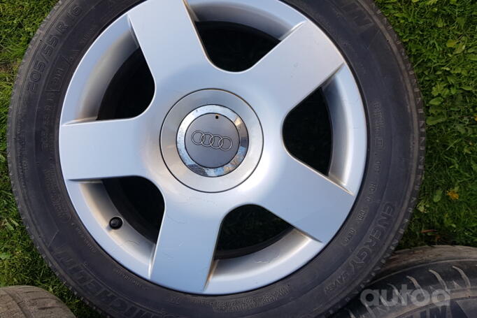 Kita, lengvojo lydinio