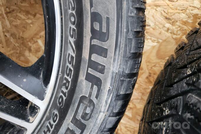 Kita, lengvojo lydinio