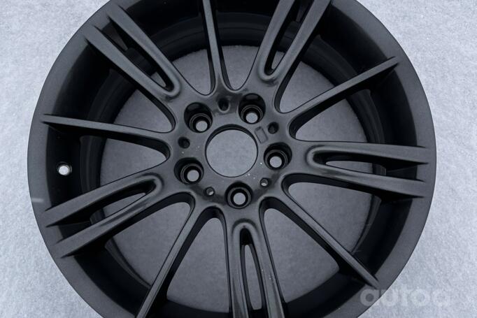 BMW, lengvojo lydinio