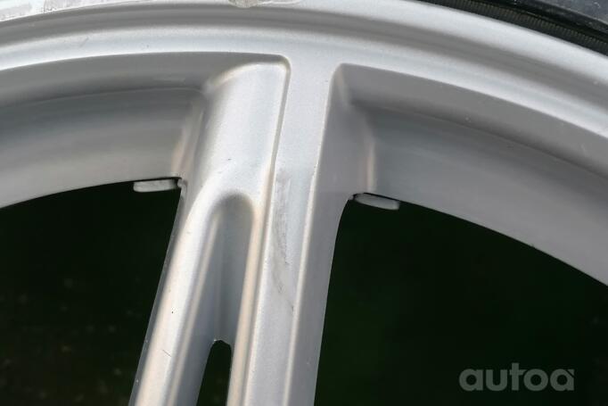 Kita, lengvojo lydinio