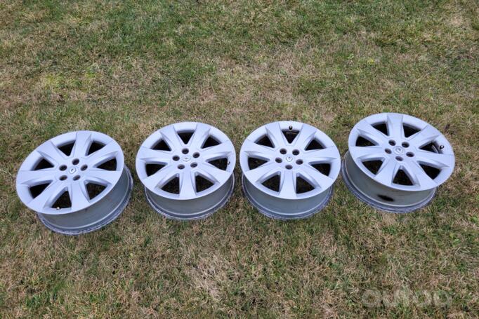 Renault, lengvojo lydinio