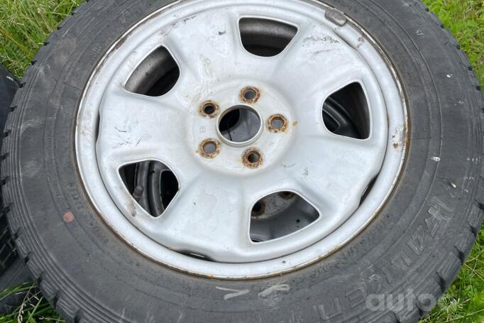 Kita, plieniniai štampuoti