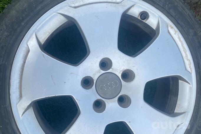 Audi orginalus ratlankiai, lengvojo lydinio