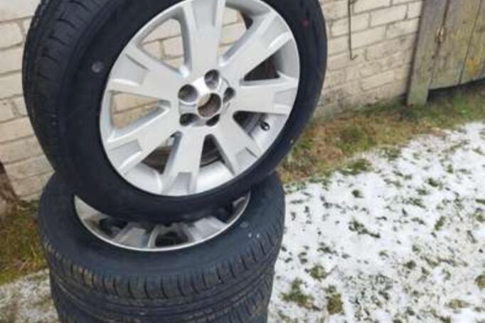 Kita, lengvojo lydinio