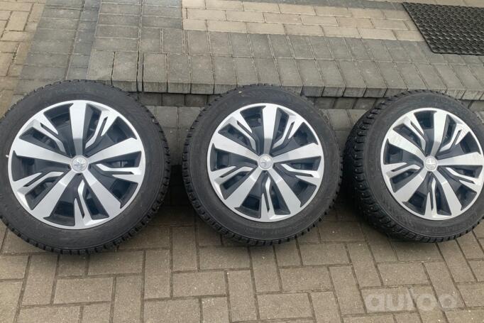 Kita, plieniniai štampuoti