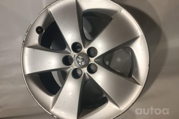 Toyota, lengvojo lydinio