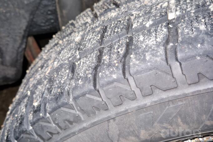 Kita, plieniniai štampuoti